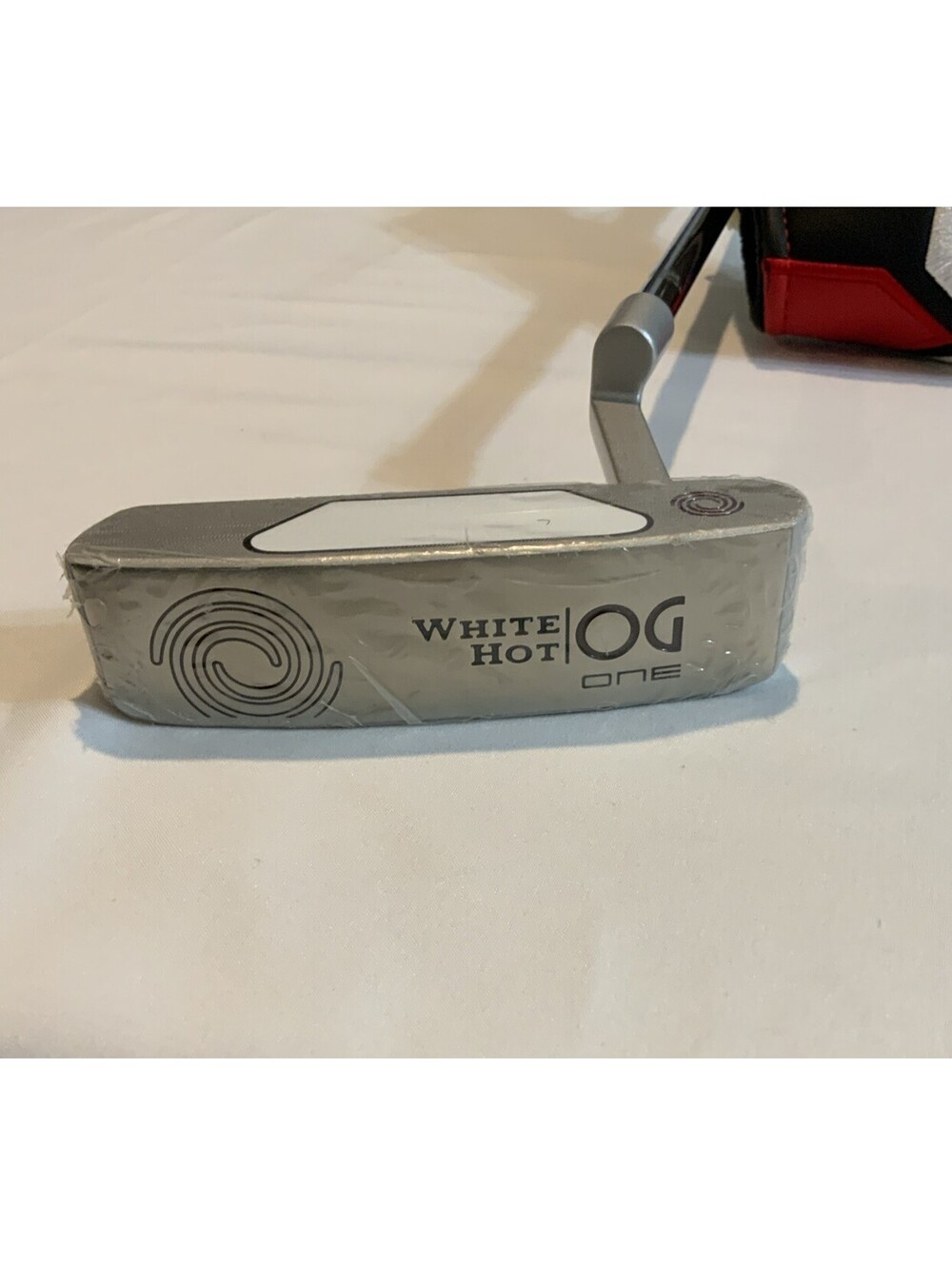 Odyssey White Hot OG One 35 Inch Golf Putter Headcover Brand New